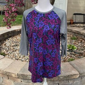 ✨LuLaRoe Rose Print Raglan Randy Top